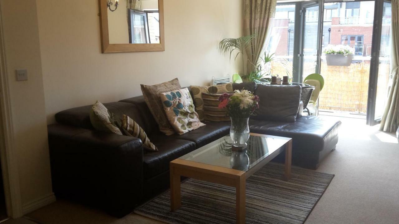 River View Apartment Stourport エクステリア 写真